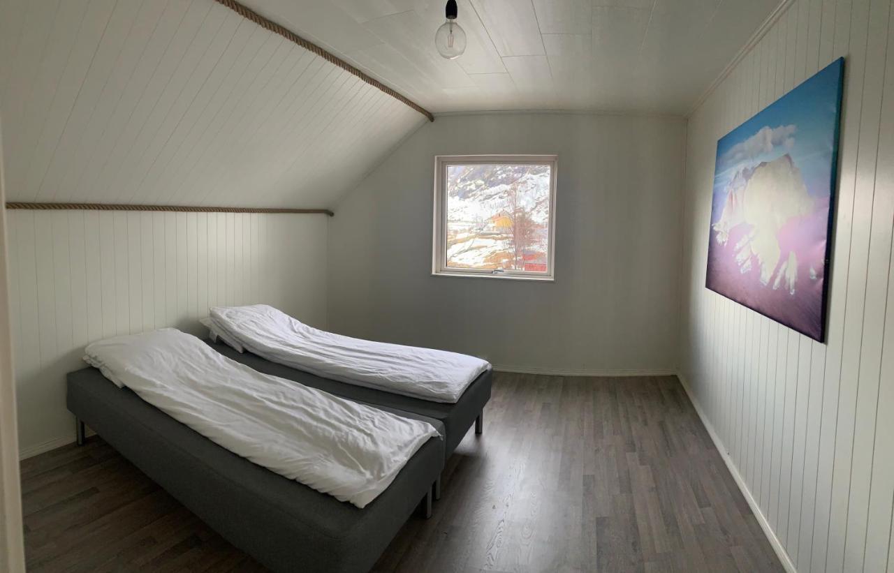 Apartments Reine Lofoten Экстерьер фото